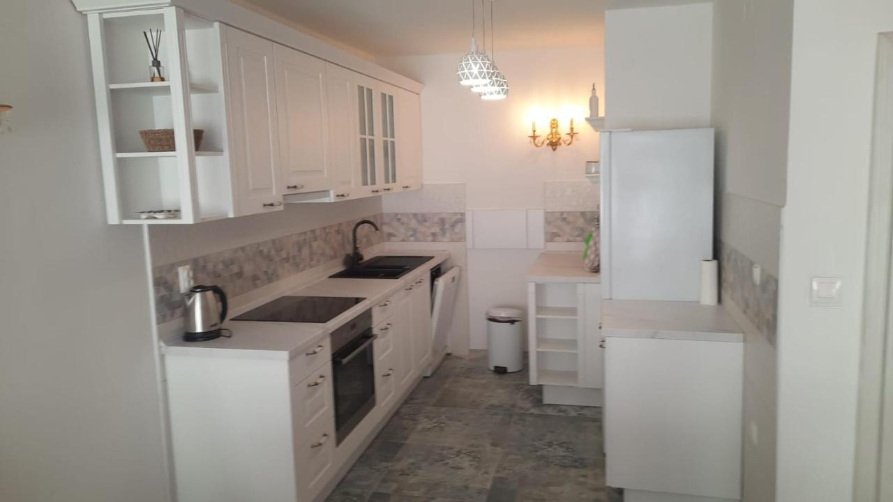 Virna Apartma *